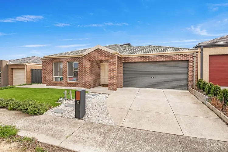 Second view of Homely house listing, 32 Grovedale Way, Manor Lakes VIC 3024