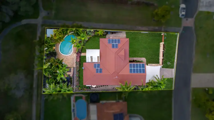 12 Moorea Court, Pacific Pines QLD 4211
