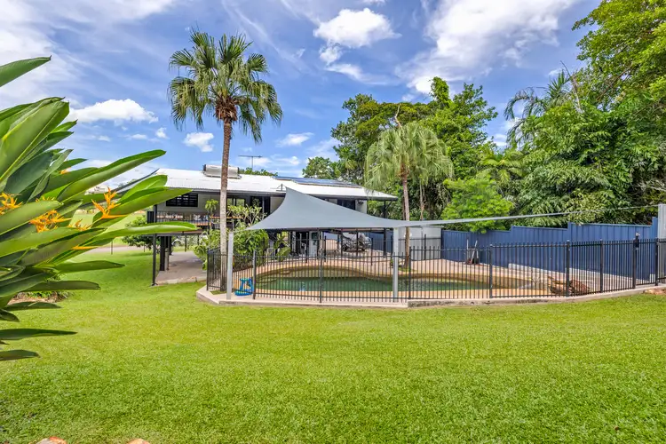 27 Meigs Crescent
