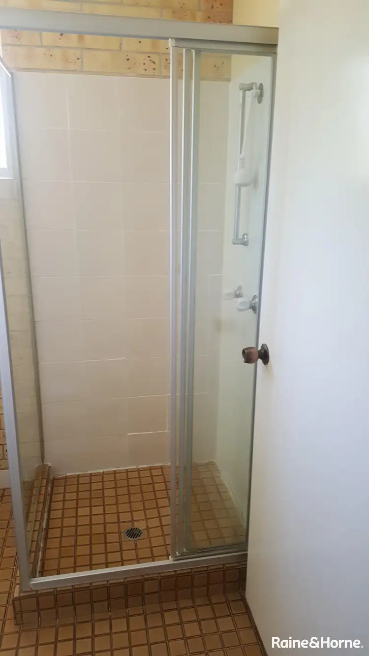 Fifth view of Homely unit listing, 1/88 Walter Road, Kingaroy QLD 4610