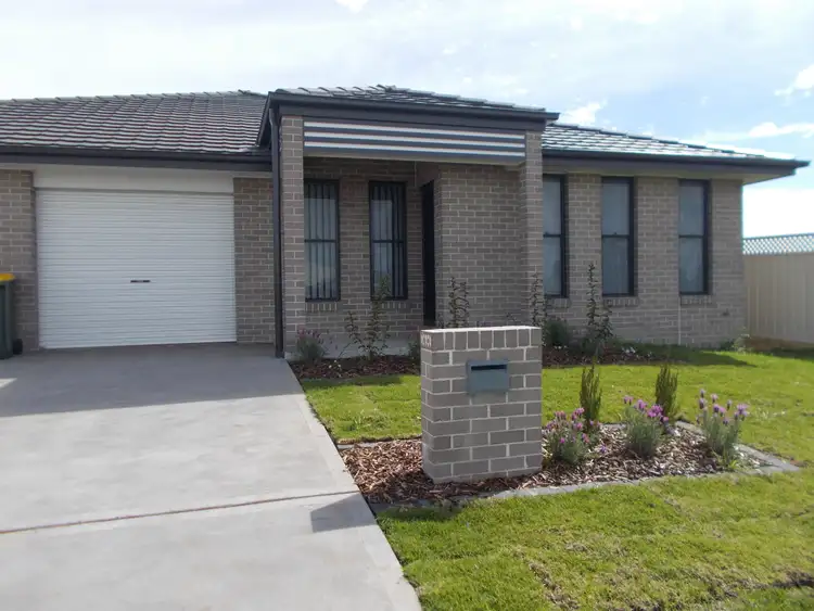 15A Lansdowne Drive
