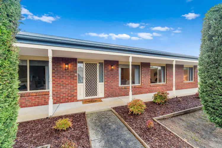 24 Huntingtower Crescent