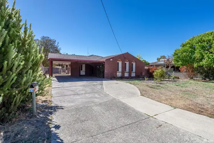 33 Shillington Way, Thornlie WA 6108