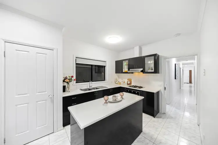 Fifth view of Homely house listing, 15 St Vincent Way, Caroline Springs VIC 3023