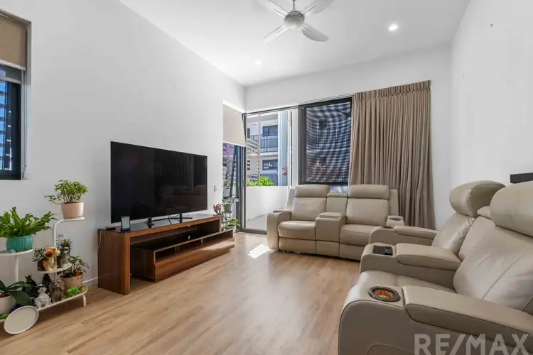 Fifth view of Homely unit listing, 304/66 Bay Terrace, Wynnum QLD 4178