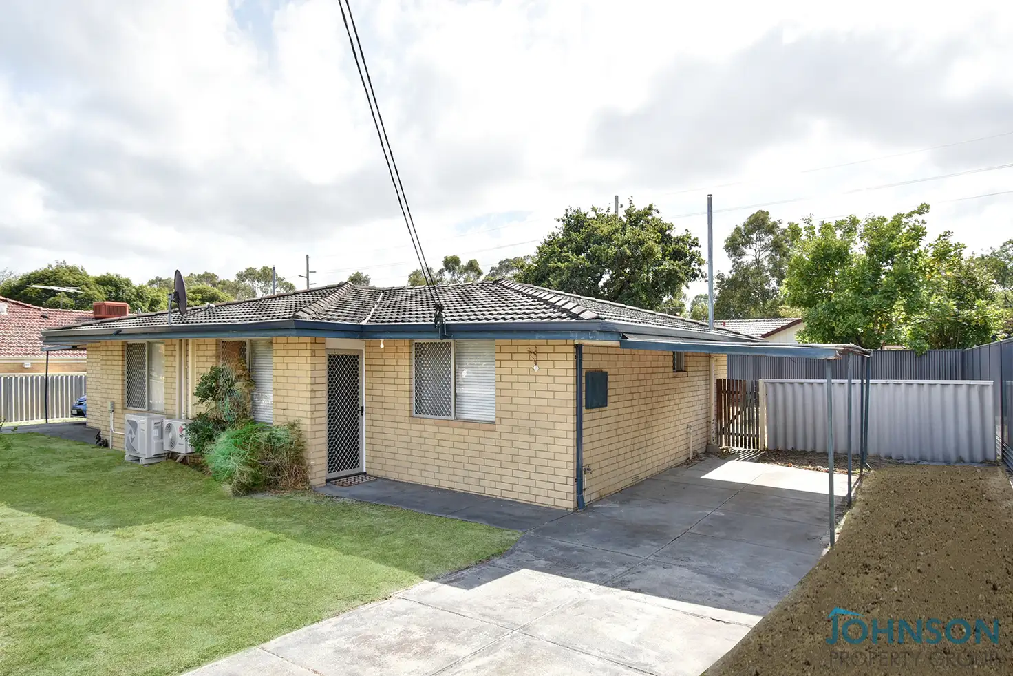 Main view of Homely semi-detached listing, 40 Gemini Way, Carlisle WA 6101