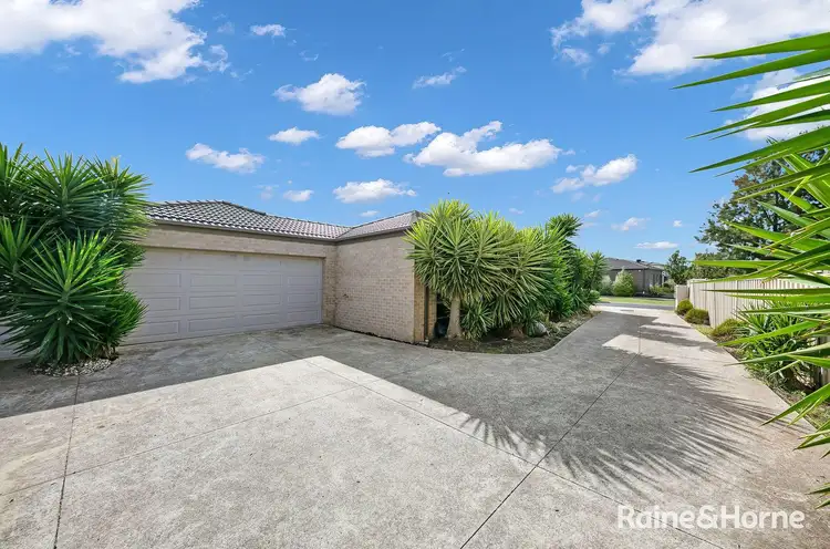 Main view of Homely unit listing, 1/3 fishburn grove, Harkness VIC 3337