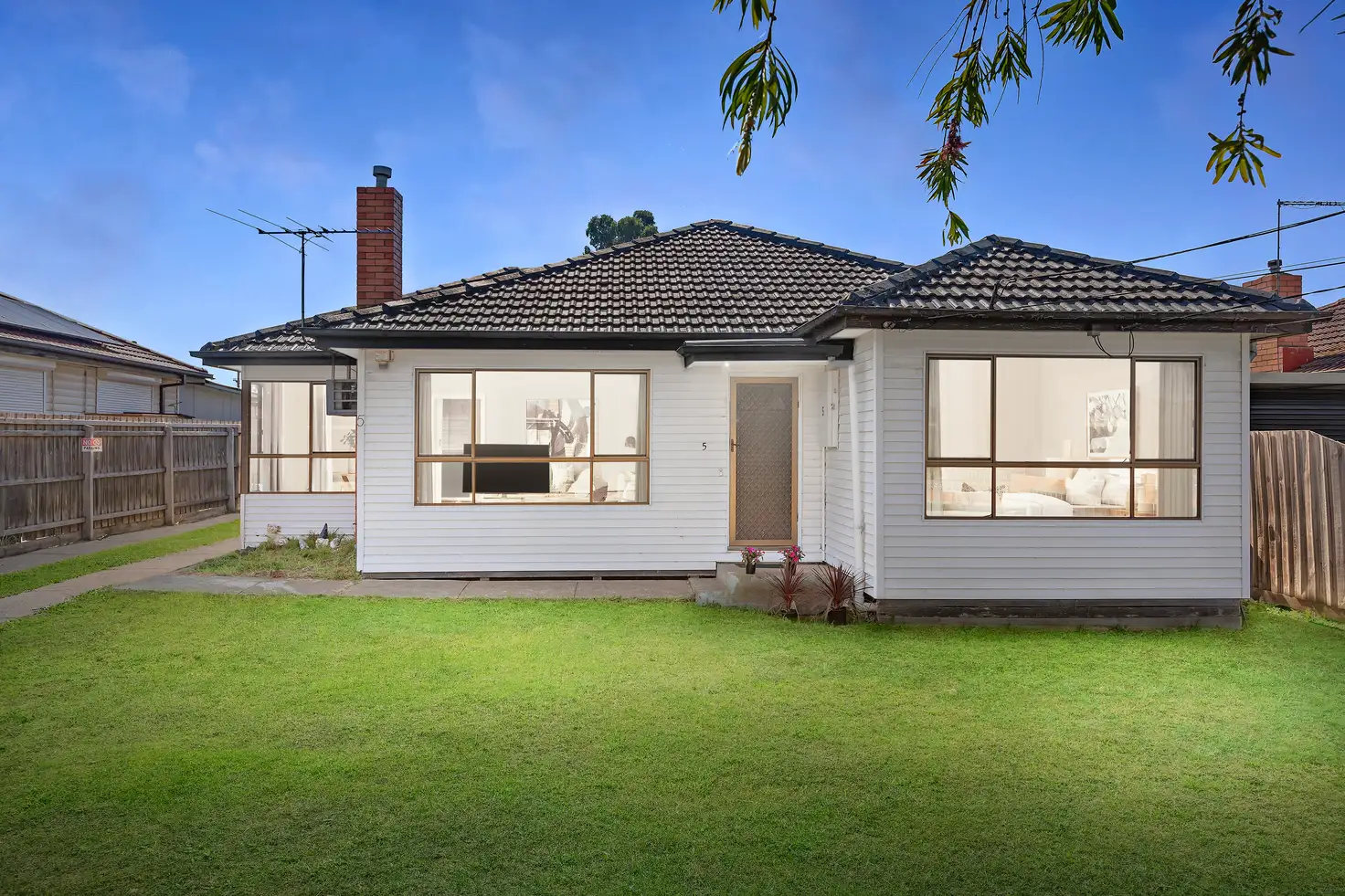 Main view of Homely house listing, 5 Earlsfield Court, Deer Park VIC 3023