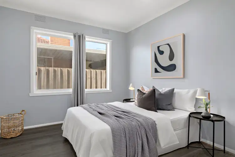 Fifth view of Homely house listing, 5 Earlsfield Court, Deer Park VIC 3023