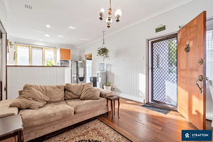 18 Hartfield Street, Queens Park WA 6107