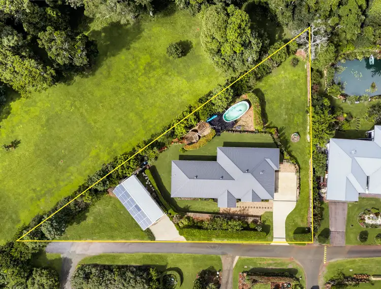 134 Curtis Road, Tamborine Mountain QLD 4272