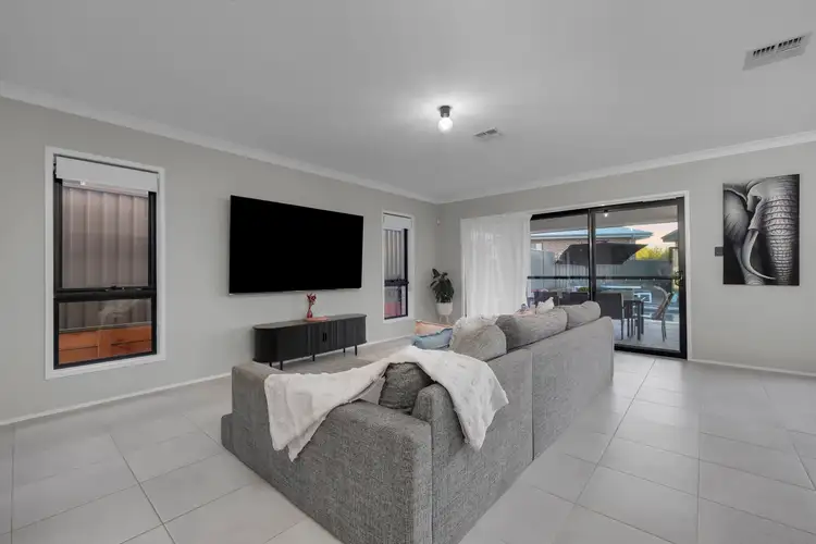 Fifth view of Homely house listing, 7 Agnes Place, Thirlmere NSW 2572