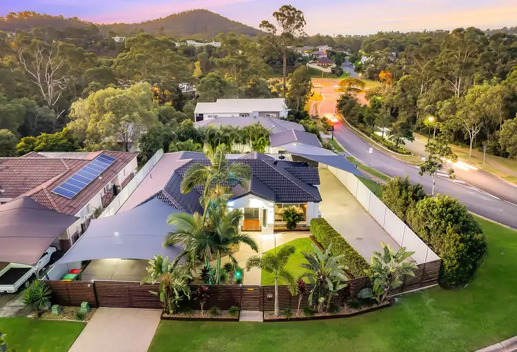 1 Mccrae Court, Maudsland QLD 4210