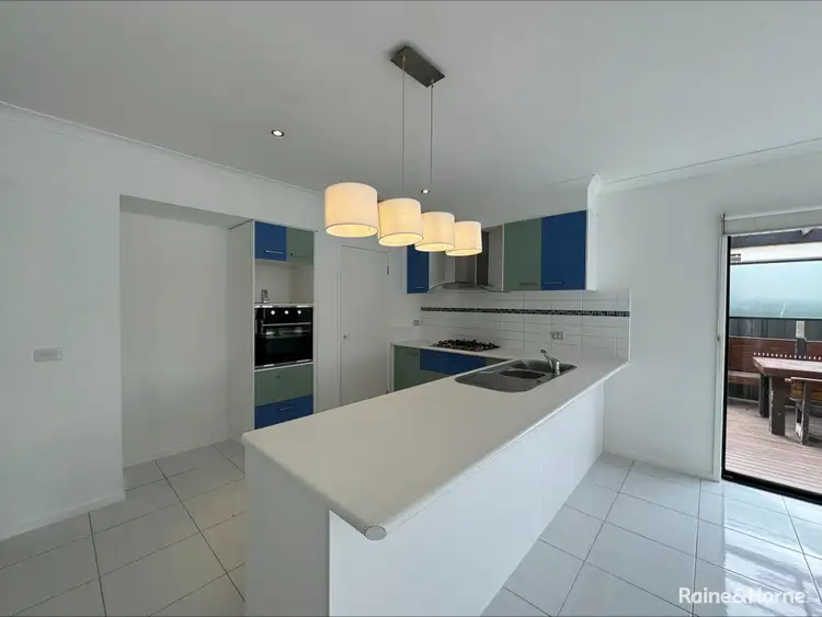 Fifth view of Homely house listing, 33 Kinglake Drive, Manor Lakes VIC 3024