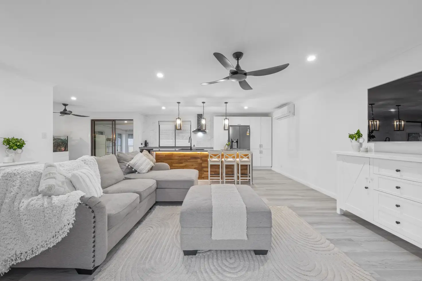 Main view of Homely house listing, 73 Alexander Drive, Highland Park QLD 4211