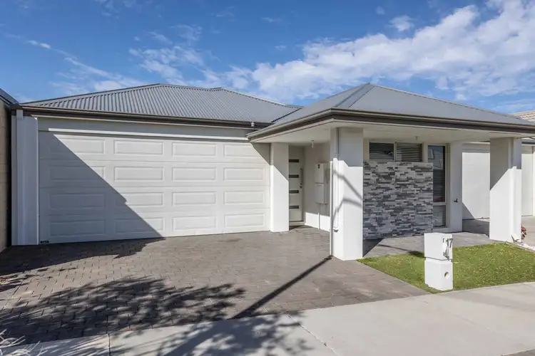 17 Bryde Mews