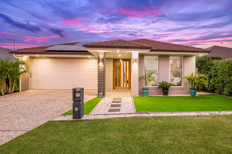31 Burnett Drive, Holmview QLD 4207