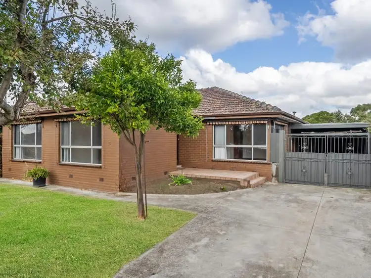 15 Rosemary Drive, Lalor VIC 3075