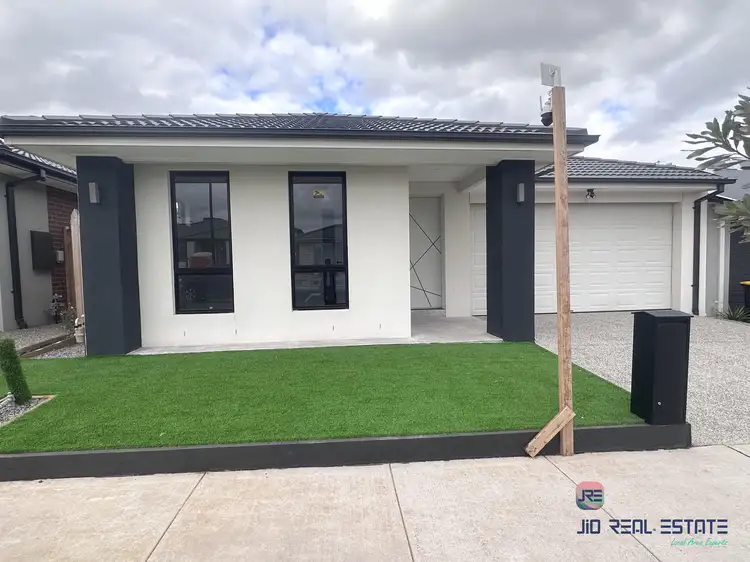 96 Clipstone Crescent