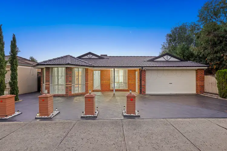 243 Monahans Road, Cranbourne West VIC 3977