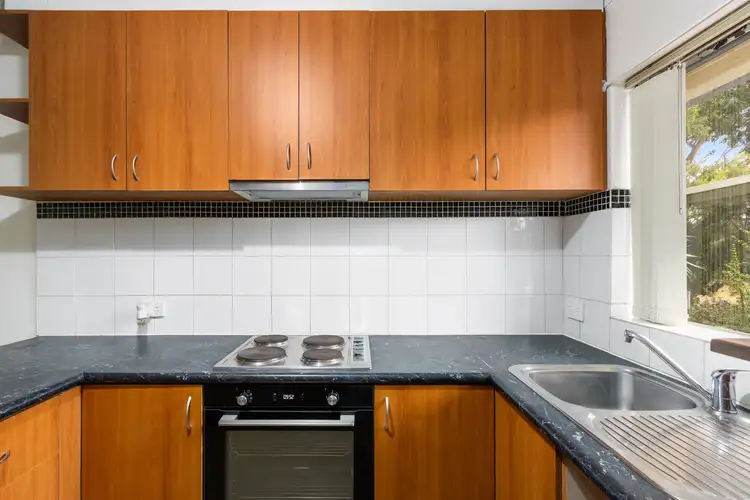 2/3 Burgundy Crescent, Spearwood WA 6163