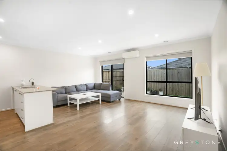 9 Donnan Street, Thornhill Park VIC 3335