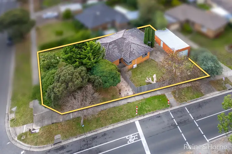 2 Stewarts Lane, Sunbury VIC 3429