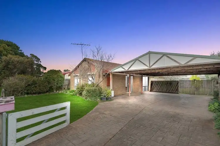 15 Jopling Street, Ballan VIC 3342