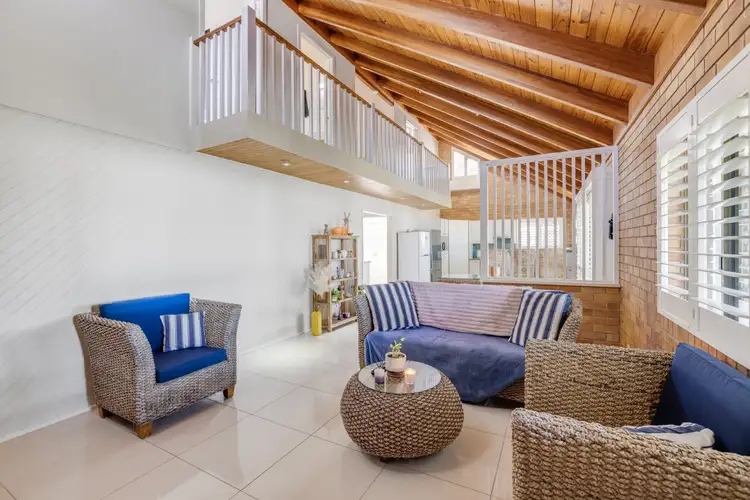 7 Truscott Court, Golden Beach QLD 4551