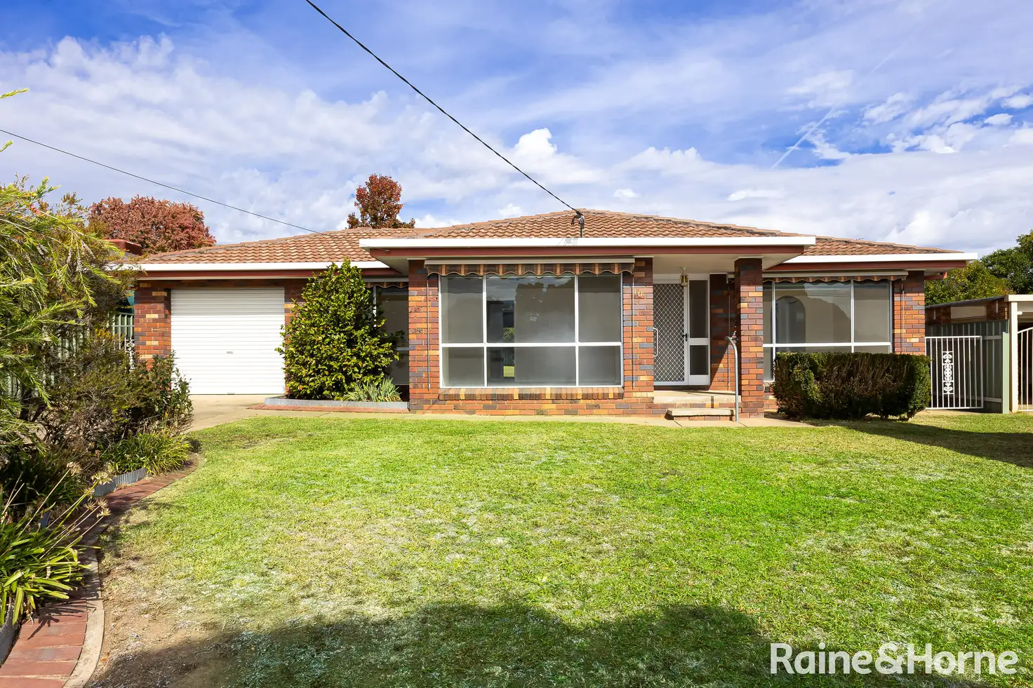 Main view of Homely house listing, 10 Azalea Place, Lake Albert NSW 2650