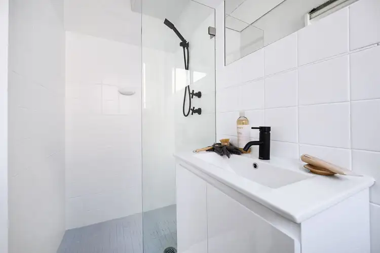 Fifth view of Homely apartment listing, 5/95 Queenscliff Road, Queenscliff NSW 2096