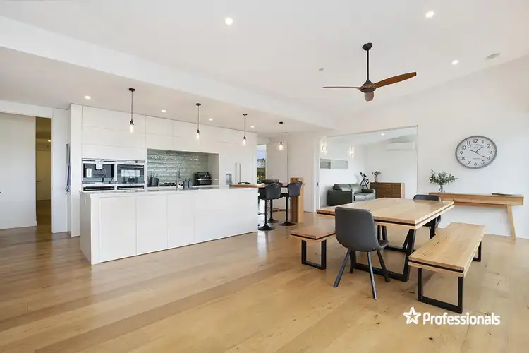 Fifth view of Homely house listing, 3 Edradour View, Hamilton VIC 3300