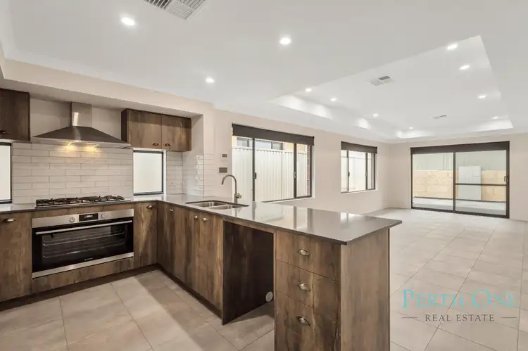 5 Hamelin way, Alkimos WA 6038