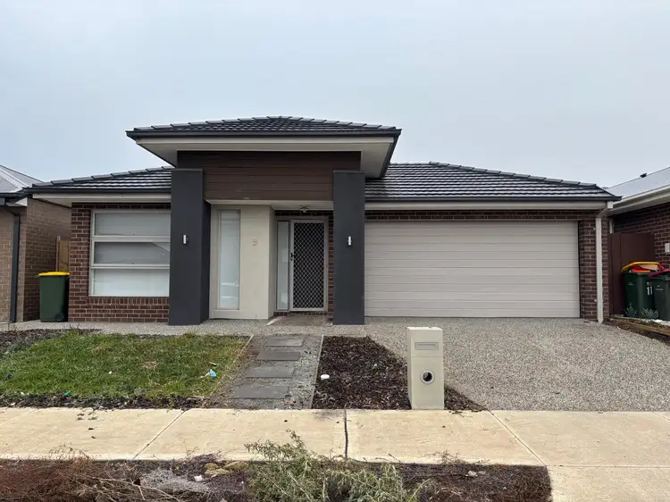 9 Acres Road, Donnybrook VIC 3064