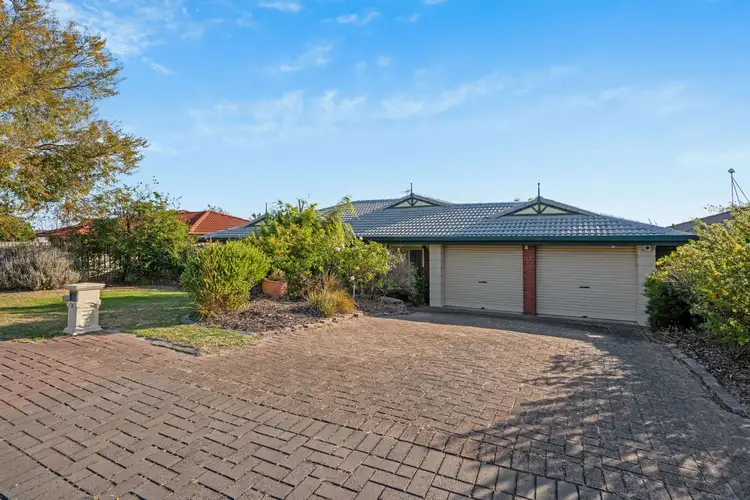 52 Investigator Drive, Woodcroft SA 5162