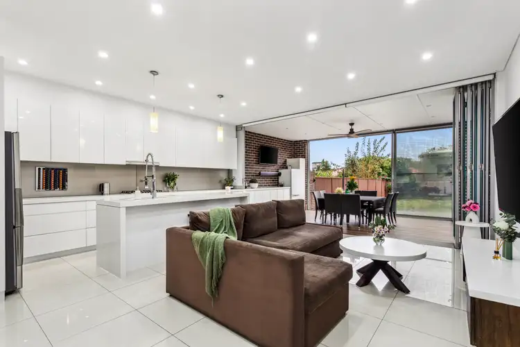 9a Dreadnought Street, Roselands NSW 2196