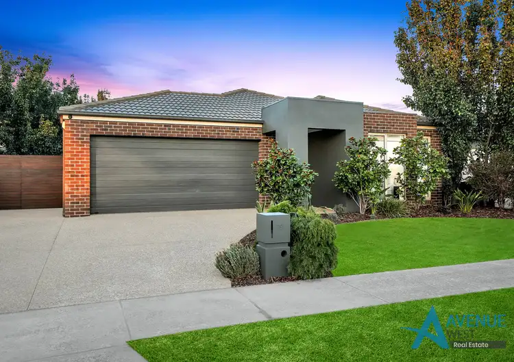 Second view of Homely house listing, 19 Higgins Way, Truganina VIC 3029