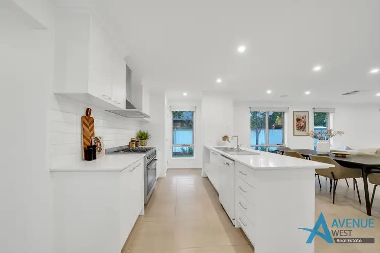 Fifth view of Homely house listing, 19 Higgins Way, Truganina VIC 3029