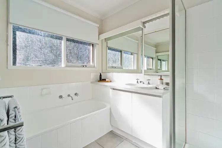 Seventh view of Homely house listing, 5 Courageous Court, Frankston VIC 3199