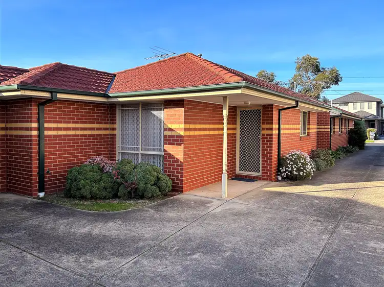 2/33 Linnet Street, Altona VIC 3018