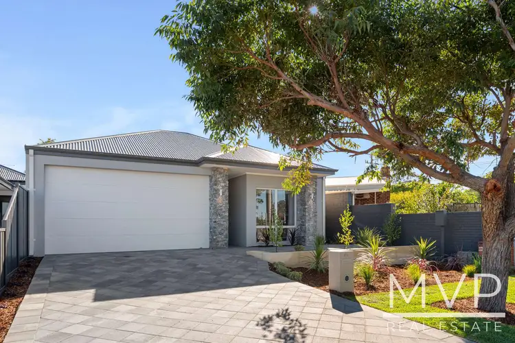 B/4 Hartree Close, Willagee WA 6156