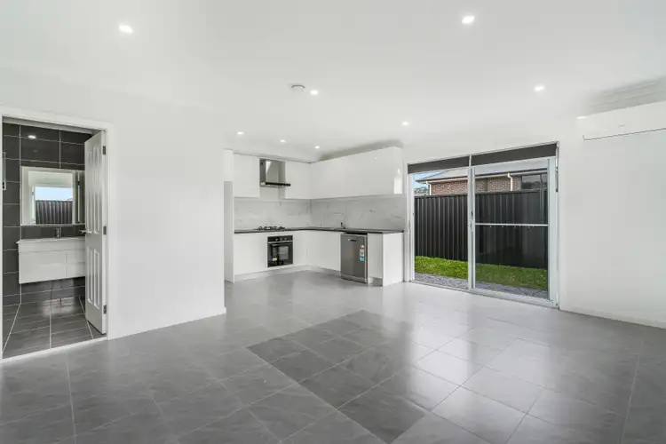 A/12 Burton Drive, Tahmoor NSW 2573