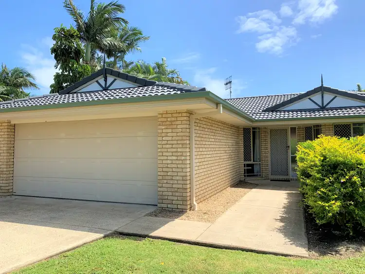 6 Birkdale Crt