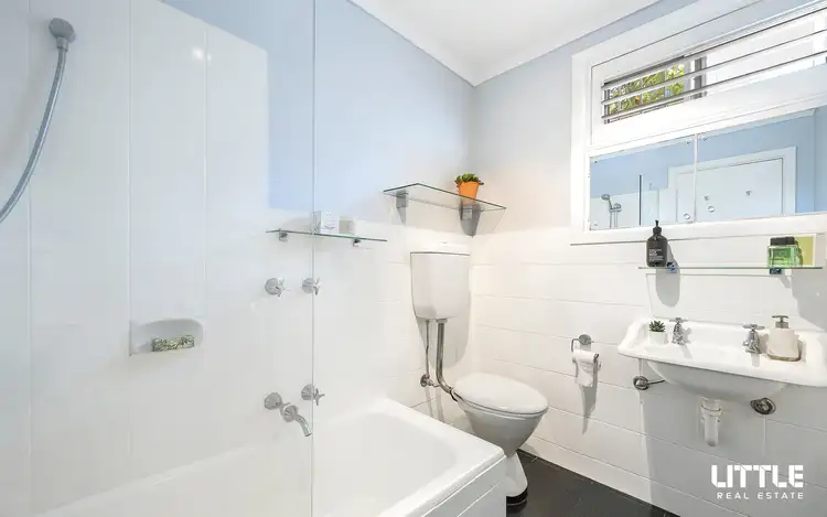 Sixth view of Homely apartment listing, 4/9 Robinson Road, Hawthorn VIC 3122