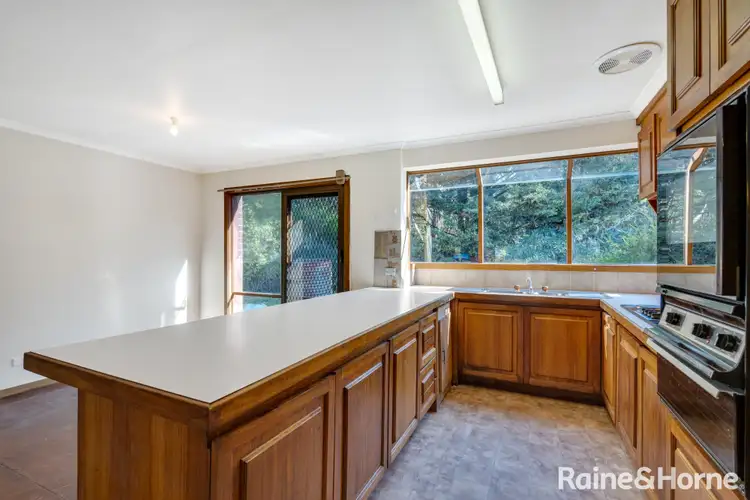 Sixth view of Homely house listing, 3 Desmond Crescent, Romsey VIC 3434