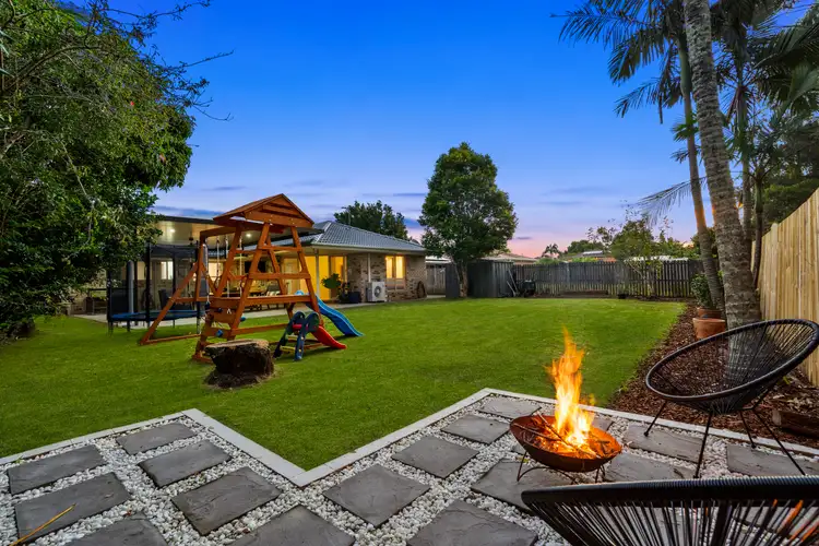 7 Salisbury Street, Redland Bay QLD 4165