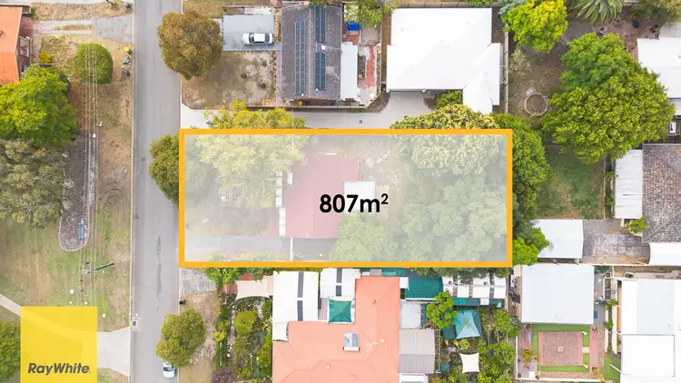 16 Cranwell Street, Thornlie WA 6108
