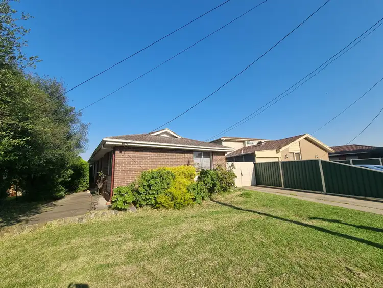 27 Talintyre Road, Sunshine West VIC 3020