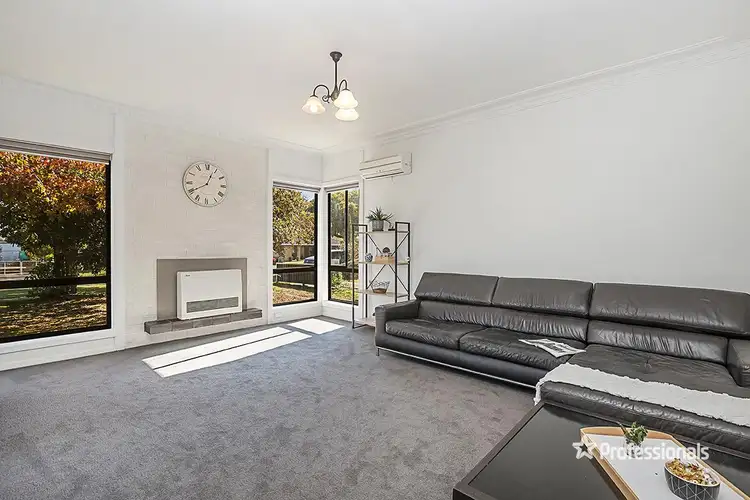 Second view of Homely house listing, 32 Gordon Street, Hamilton VIC 3300