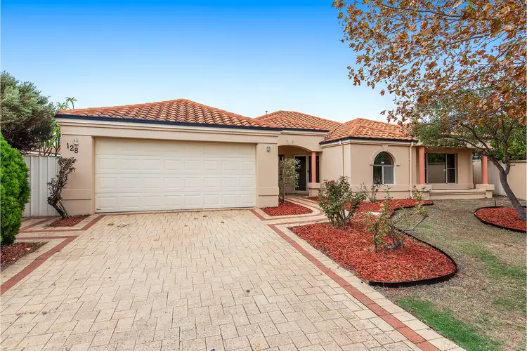 128 Goodwood Way, Canning Vale WA 6155